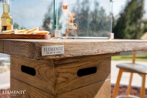 Elementi gas fire table Rova Bar