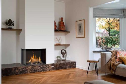 Gas fireplace from Brunner Eck-Kamin Gas 54/81/32