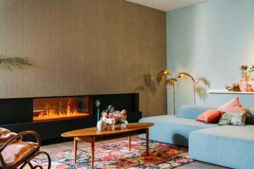 Preview: Electric Fireplace Faber e-MatriX 1300/400 I Linear