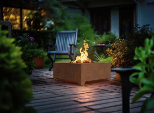 infire fire pit Corten Square 700