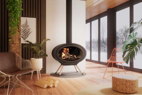 Dik Geurts stove Ovel Front Legs